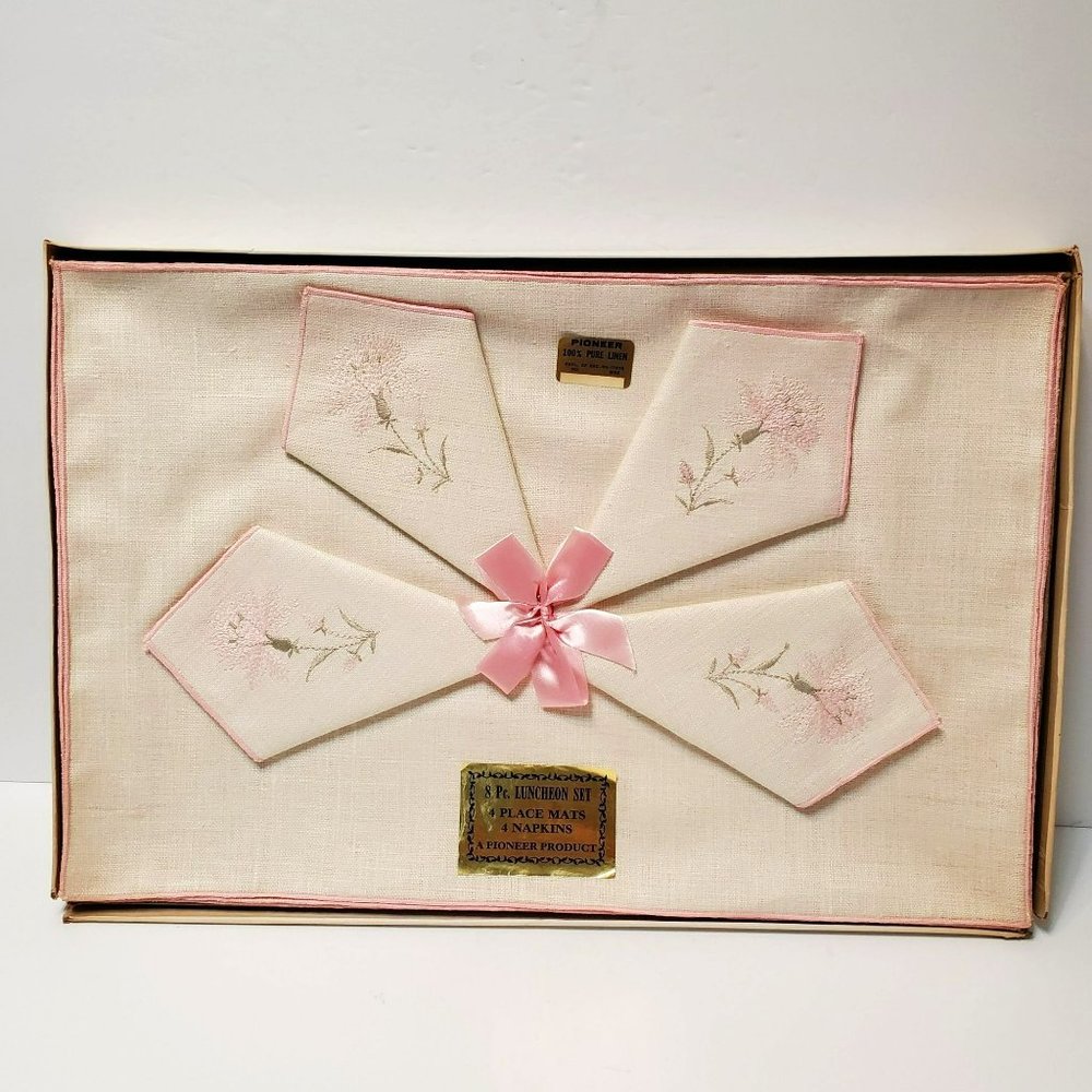Vintage Linen Placemat Set with Napkins, 8 piece, Pioneer, Embroidered Floral